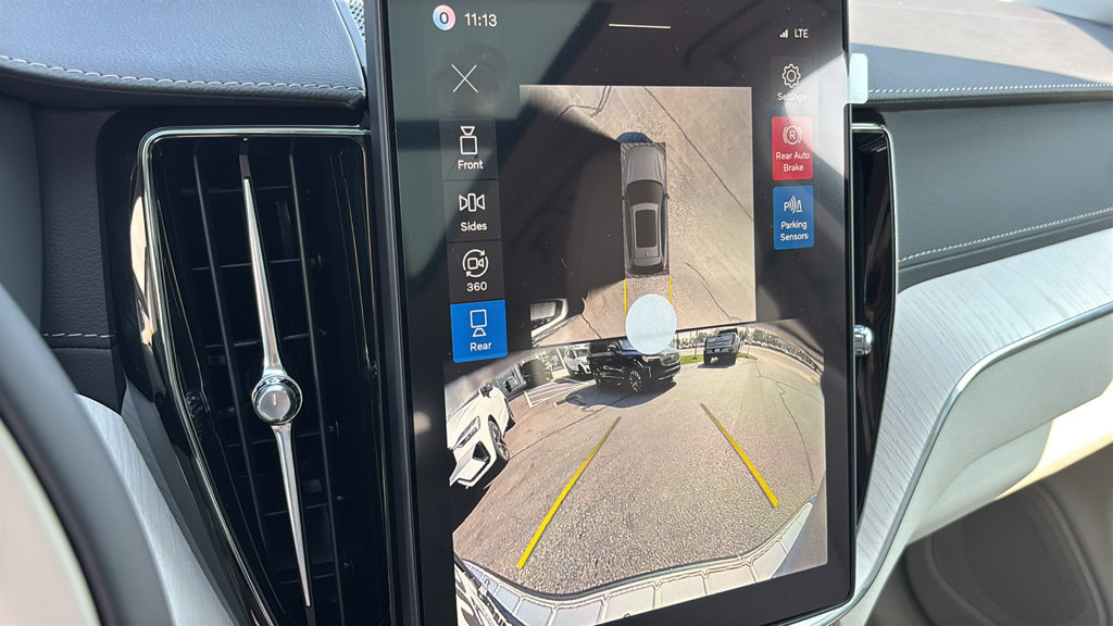 New 2027 Volvo XC60 B5 Ultra AWD/4WD image 19