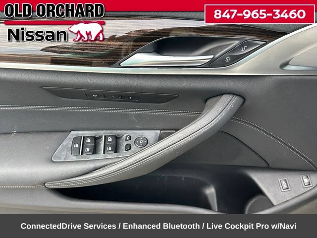 Used 2022 BMW 530e xDrive AWD/4WD image 10