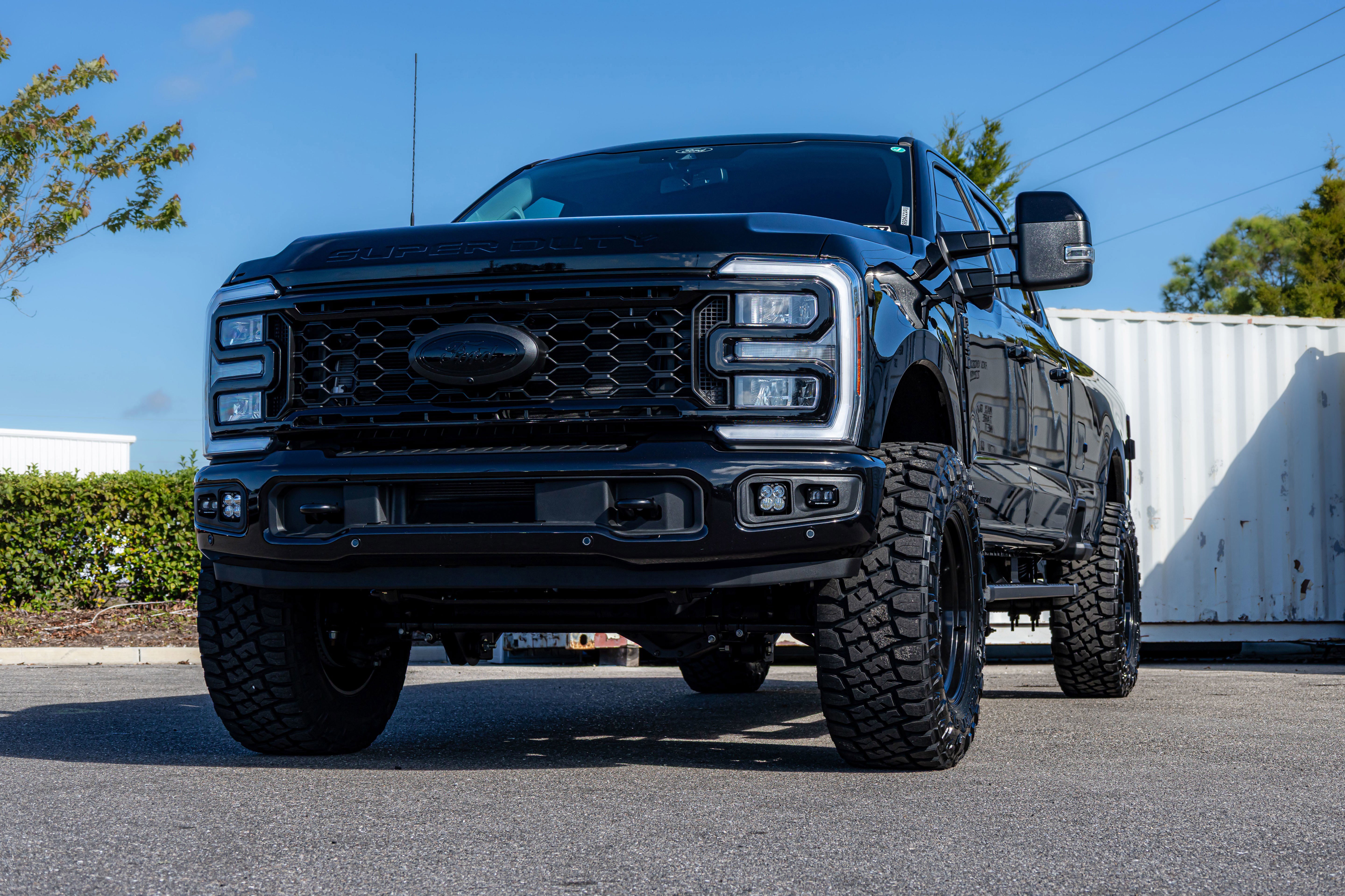 New 2025 Ford F350 Lariat w/ Lariat Ultimate Package image 11