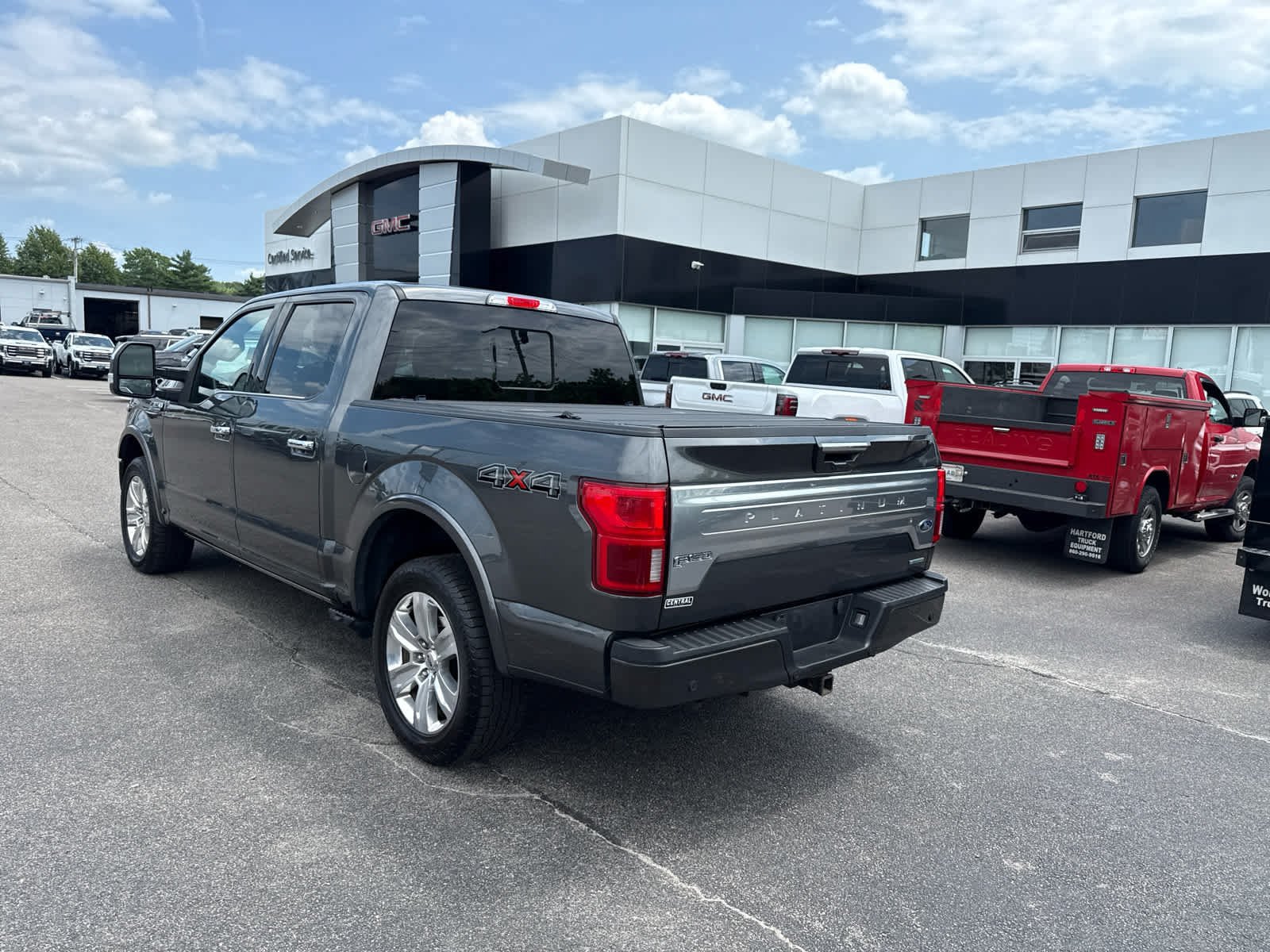Used 2019 Ford F150 Platinum w/ Equipment Group 701A Luxury AWD/4WD image 3