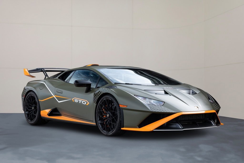 Used 2022 Lamborghini Huracan STO image 20