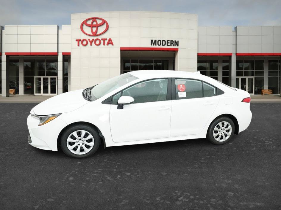 New 2027 Toyota Corolla LE FWD image 3