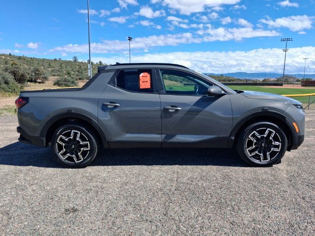 Used 2025 Hyundai Santa Cruz Limited AWD/4WD image 3