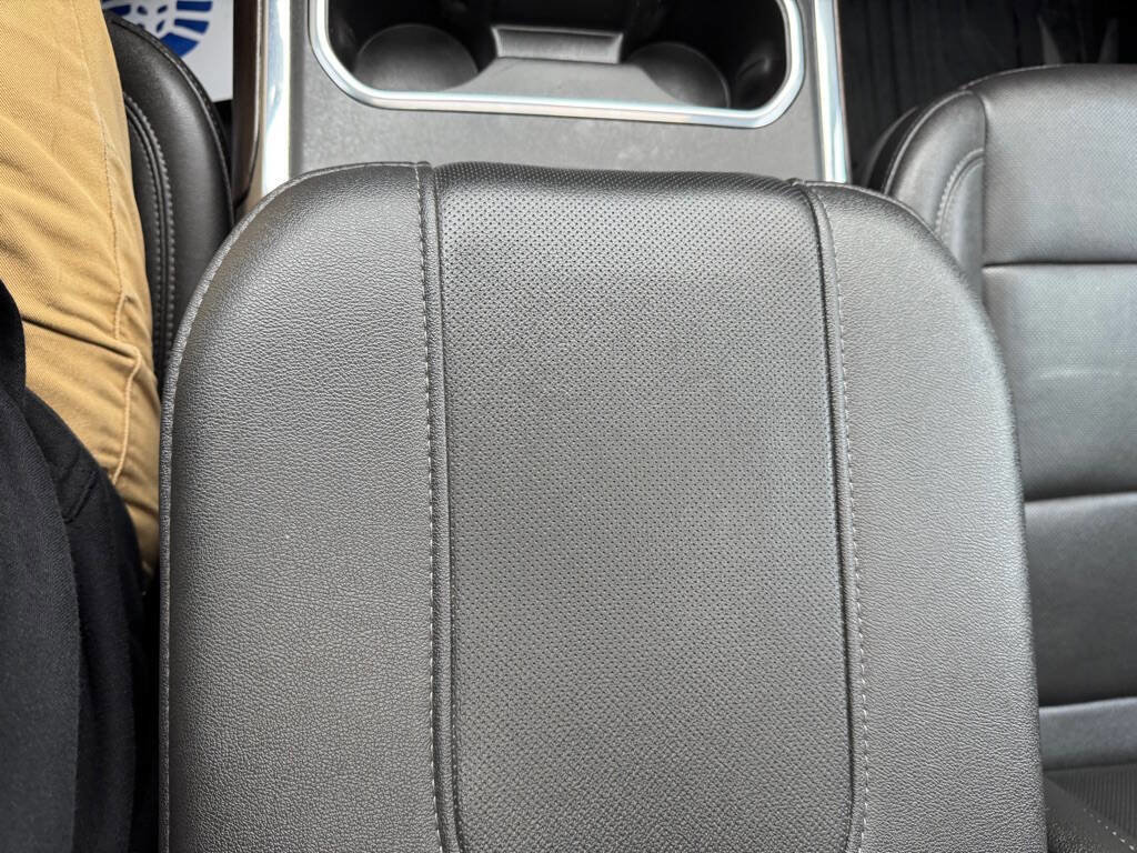 Used 2024 GMC Sierra 2500 SLT w/ Texas SLT Premium Package image 37