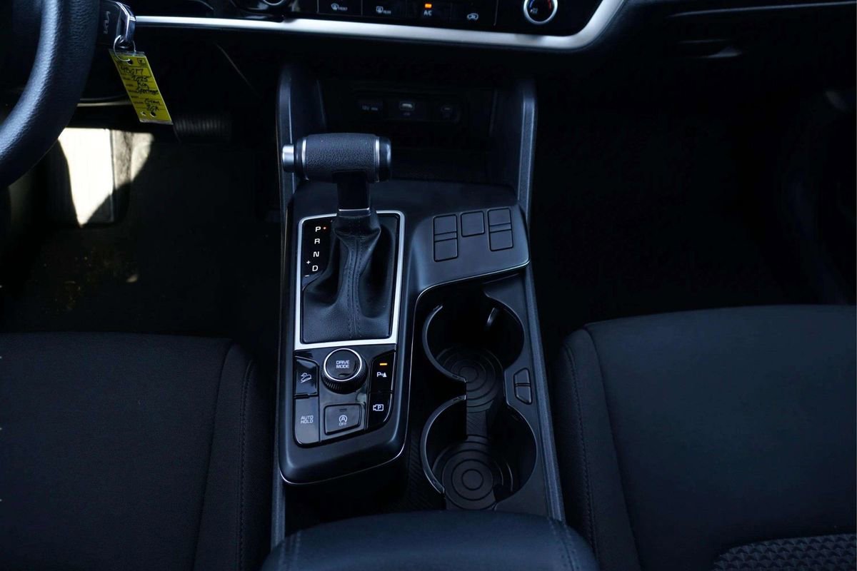 Used 2025 Kia Sportage LX image 20
