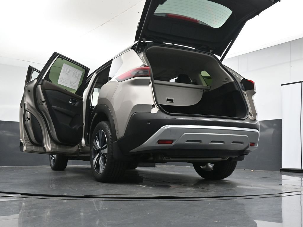Used 2023 Nissan Rogue Platinum w/ Platinum Premium Package AWD/4WD image 40