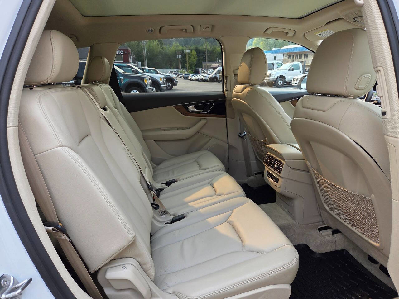 Used 2017 Audi Q7 3.0T Premium Plus image 19