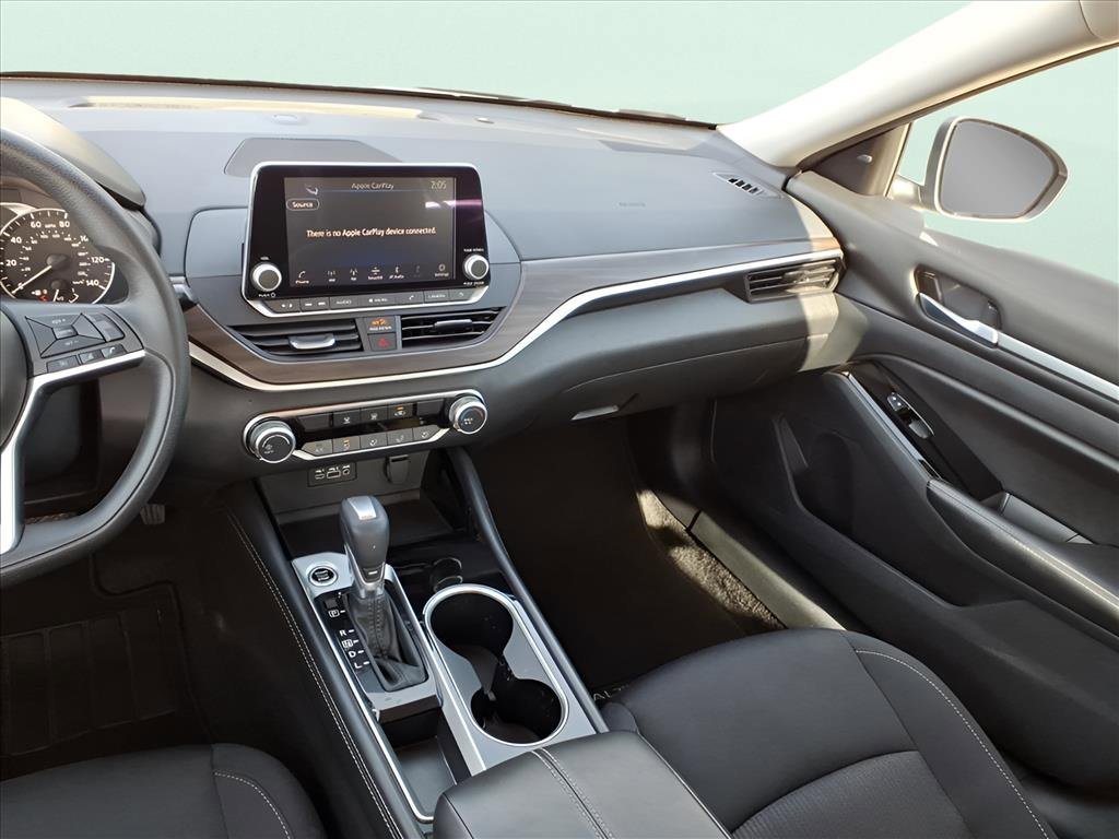 Used 2023 Nissan Altima 2.5 SV image 12