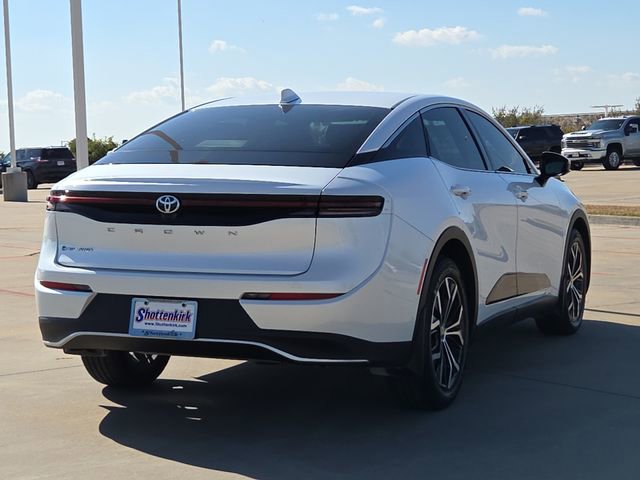 Used 2024 Toyota Crown XLE image 8