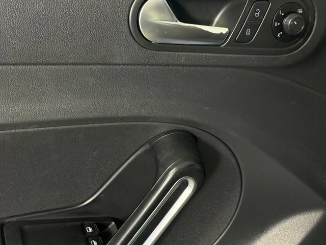 Used 2015 Volkswagen Beetle 1.8T FWD image 14
