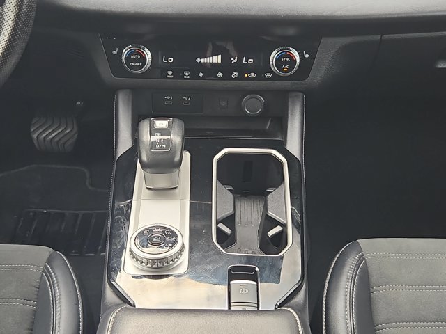 Used 2025 Mitsubishi Outlander SE AWD/4WD image 17