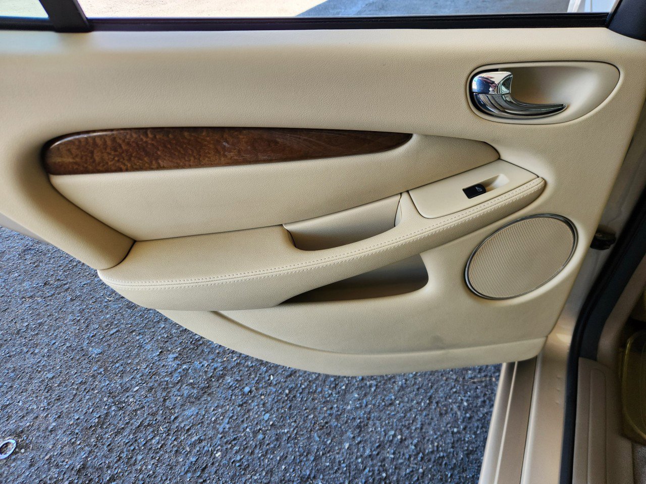 Used 2004 Jaguar X-TYPE 3.0 image 14