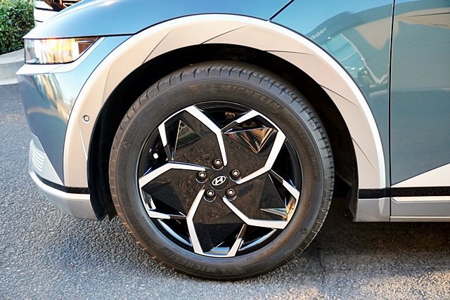 Certified 2024 Hyundai Ioniq 5 Limited RWD image 14