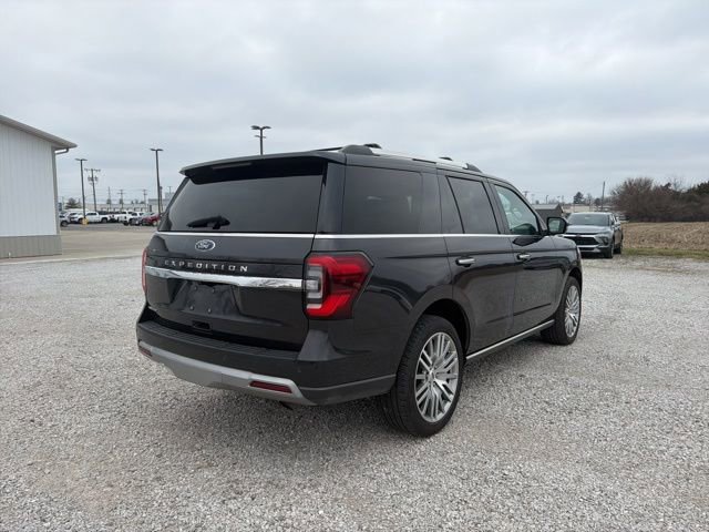 Used 2024 Ford Expedition Limited image 6