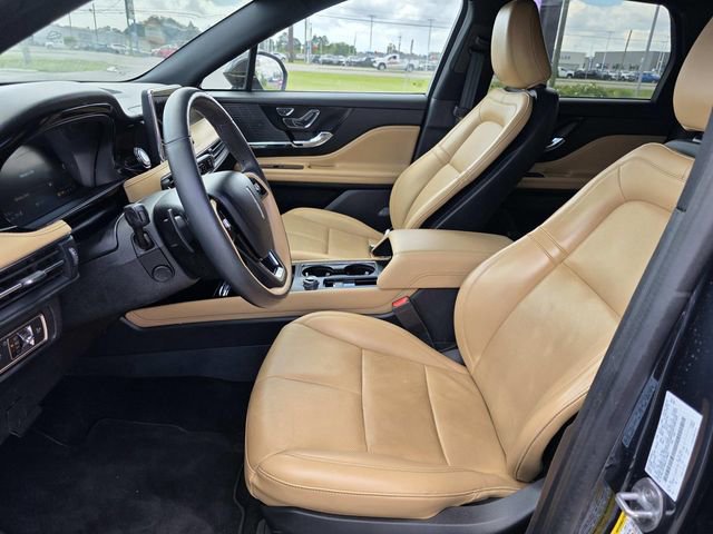 Certified 2022 Lincoln Corsair Reserve w/ Elements Package image 9