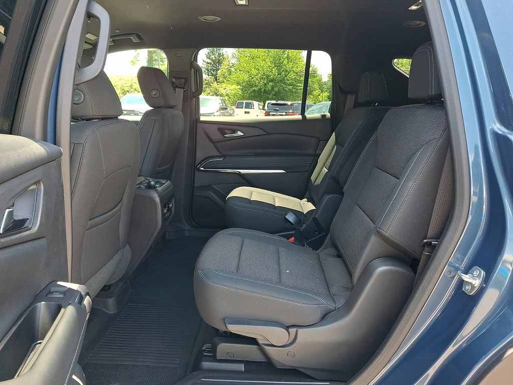 Certified 2025 Chevrolet Traverse LT AWD/4WD image 10
