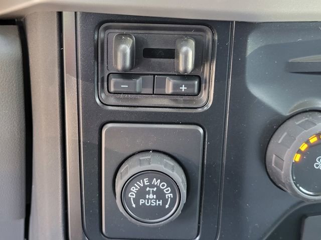New 2025 Ford F350 XL w/ XL Chrome Package image 10