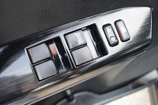 Used 2016 Toyota RAV4 Limited w/ Advanced Technology Package image 23