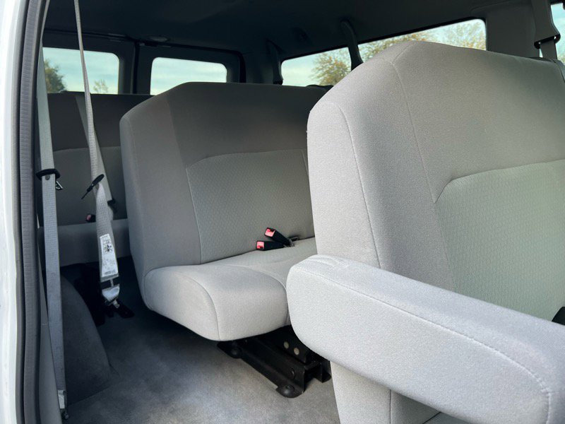 Used 2012 Ford E-350 and Econoline 350 XLT image 17
