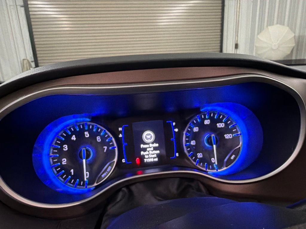 Used 2023 Chrysler Voyager LX FWD image 21