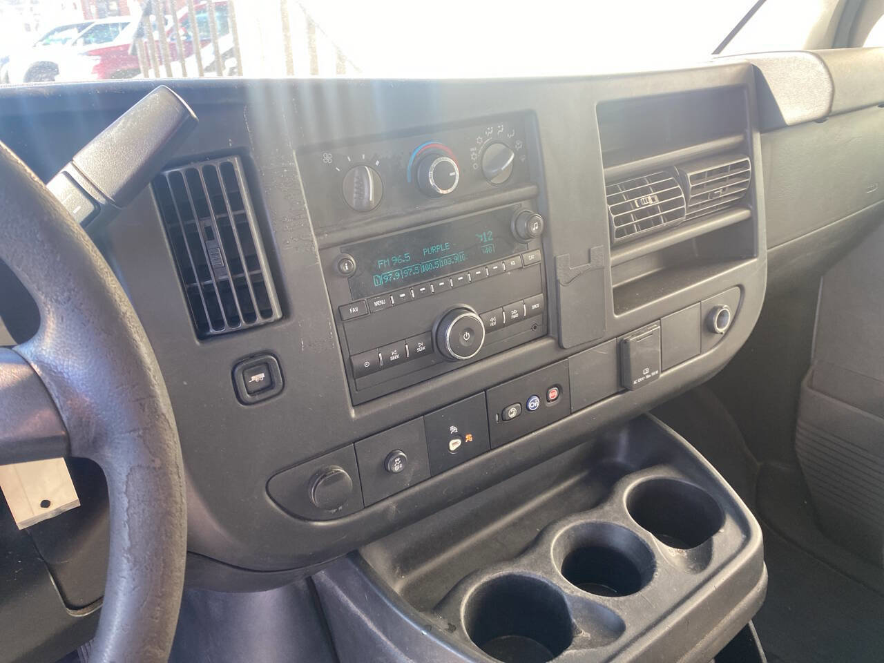 Used 2017 Chevrolet Express 2500 image 20