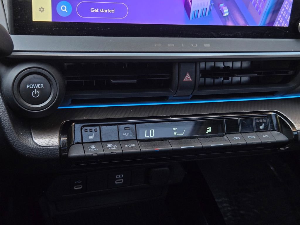 Used 2024 Toyota Prius XLE FWD image 22