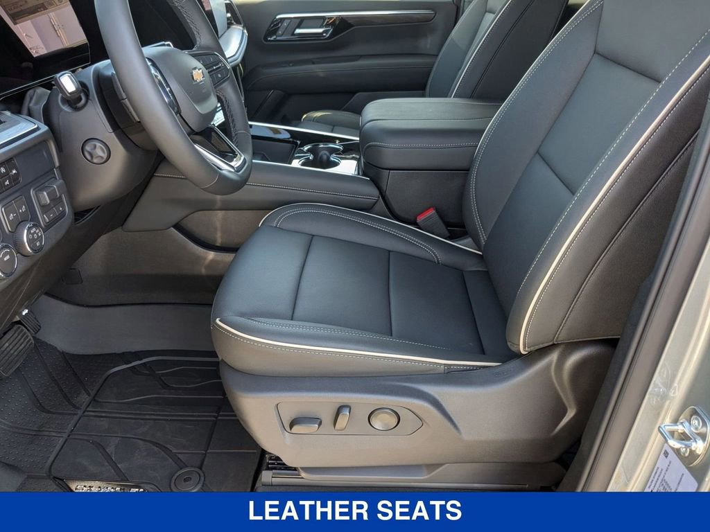 New 2026 Chevrolet Suburban Premier w/ Sun And Tow Package image 13