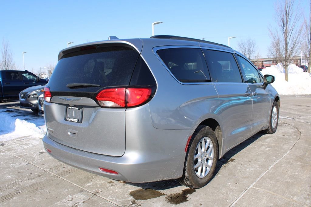 Used 2020 Chrysler Voyager Lxi image 7