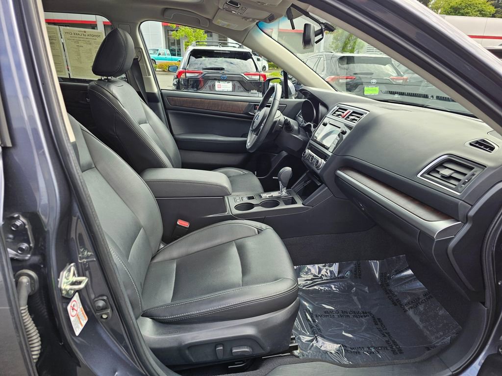 Used 2017 Subaru Outback 3.6R Limited AWD/4WD image 10