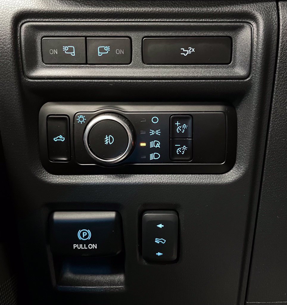 Used 2023 Ford F150 Lariat AWD/4WD image 33