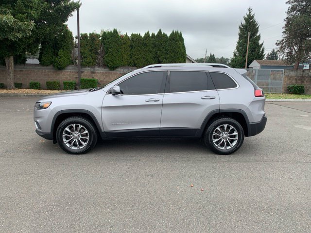 Used 2019 Jeep Cherokee Latitude Plus w/ Comfort/Convenience Group AWD/4WD image 2
