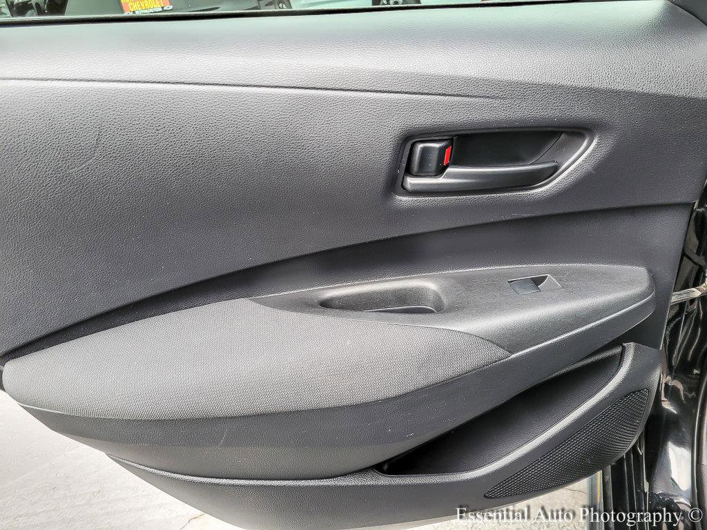 Used 2022 Toyota Corolla LE image 17