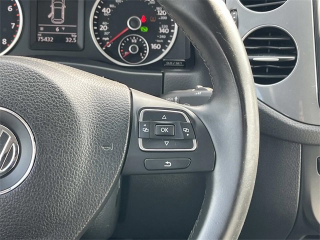 Used 2017 Volkswagen Tiguan Limited w/ Premium Package image 19