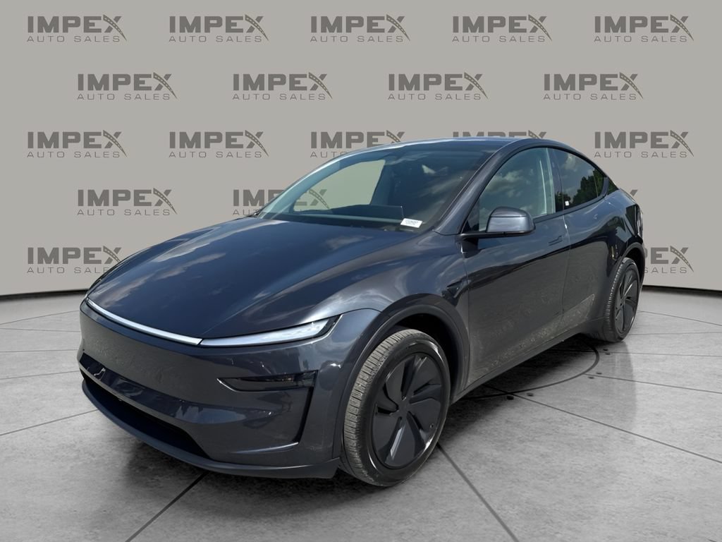 Used 2026 Tesla Model Y 2WD video 1