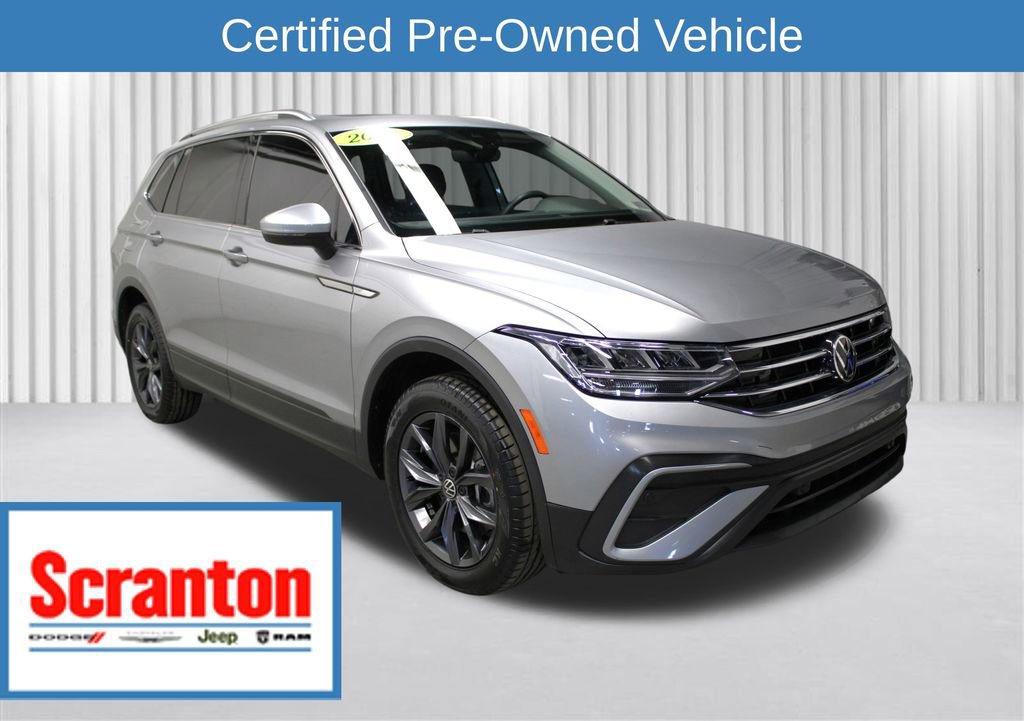 Used 2022 Volkswagen Tiguan SE w/ Panoramic Sunroof Package