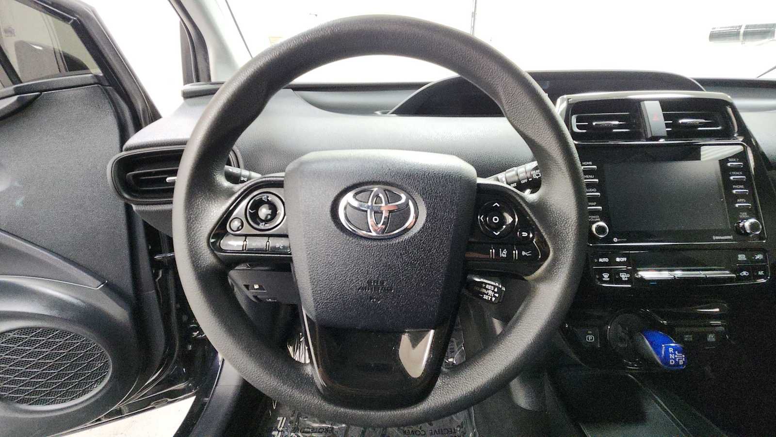 Certified 2021 Toyota Prius LE AWD/4WD image 16