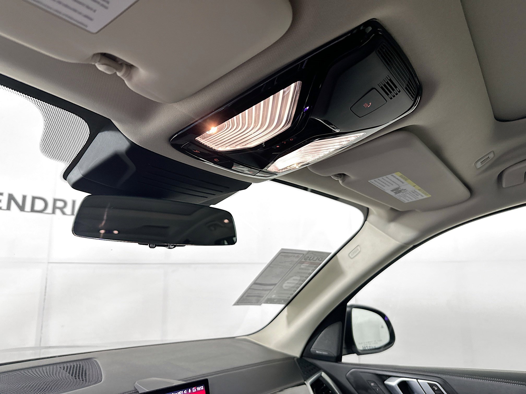 Used 2024 BMW X7 xDrive40i image 18