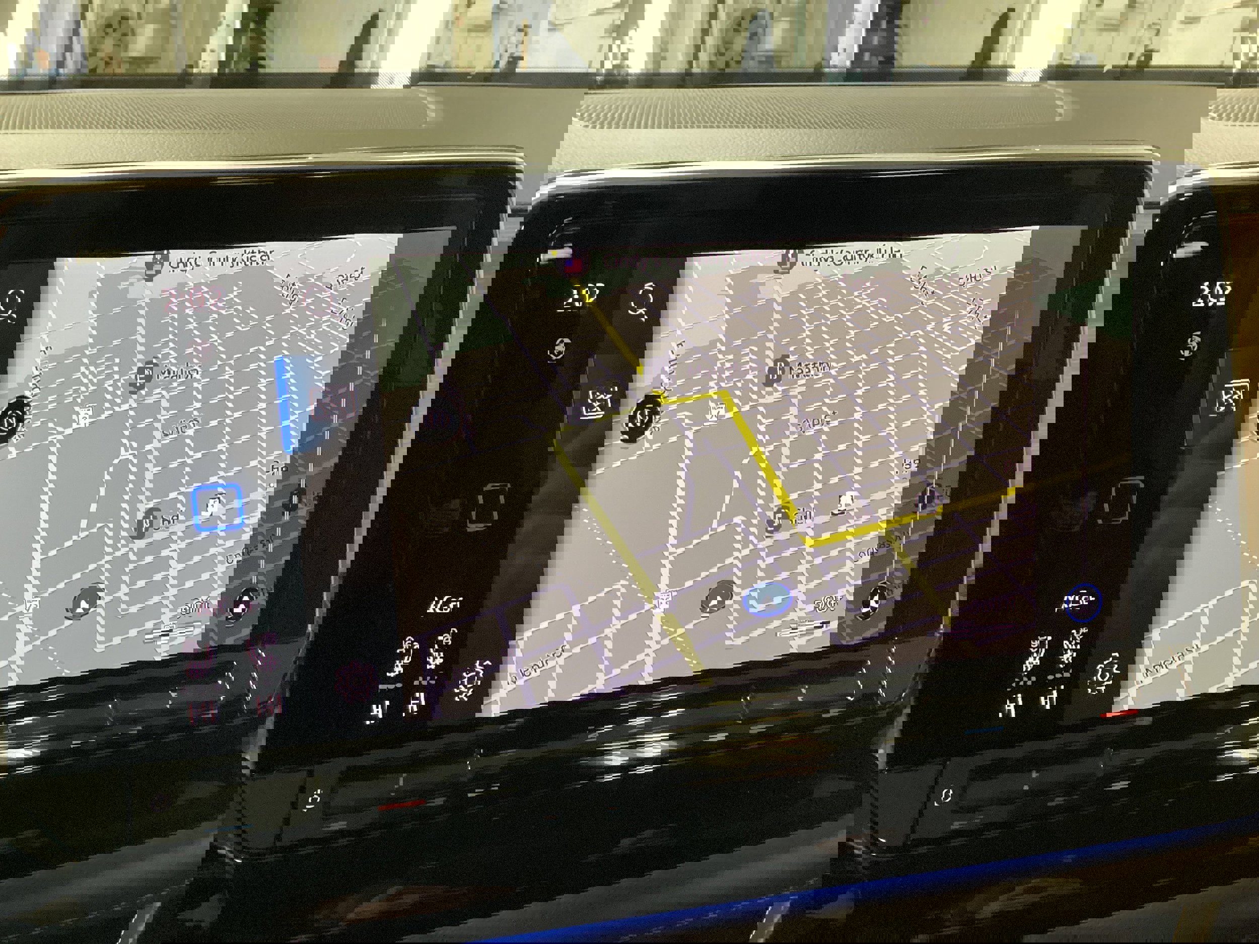 Used 2024 Volkswagen Atlas SEL image 26