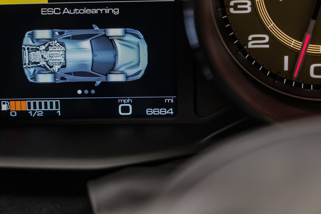 Used 2019 Ferrari 488 Pista Coupe RWD image 20