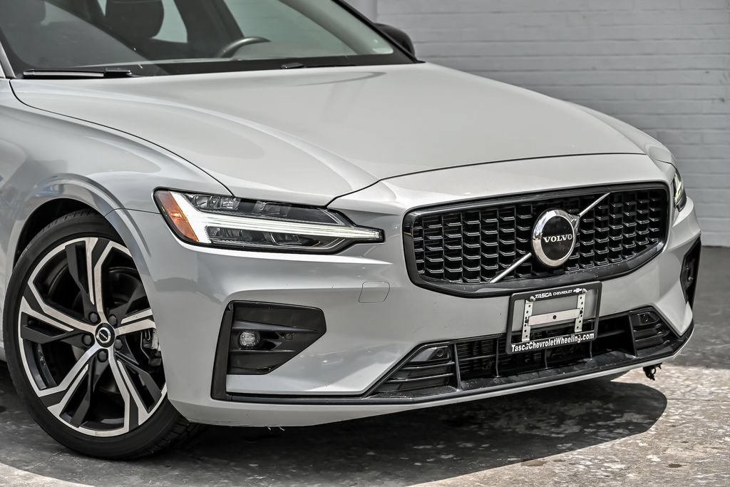 Used 2024 Volvo S60 B5 Core AWD/4WD image 3