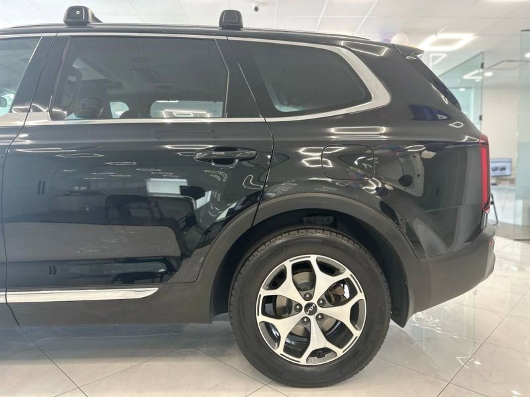 Used 2022 Kia Telluride EX image 7