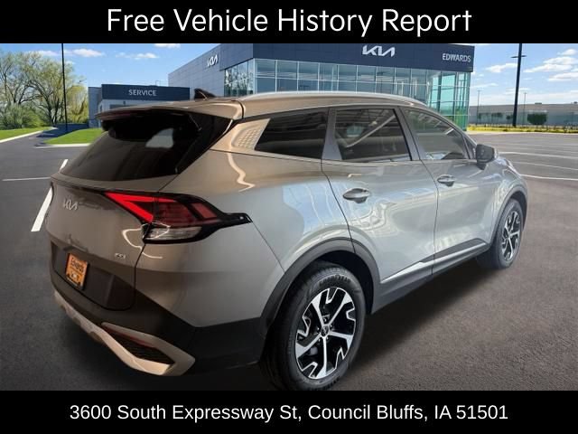 Used 2025 Kia Sportage EX AWD/4WD image 5