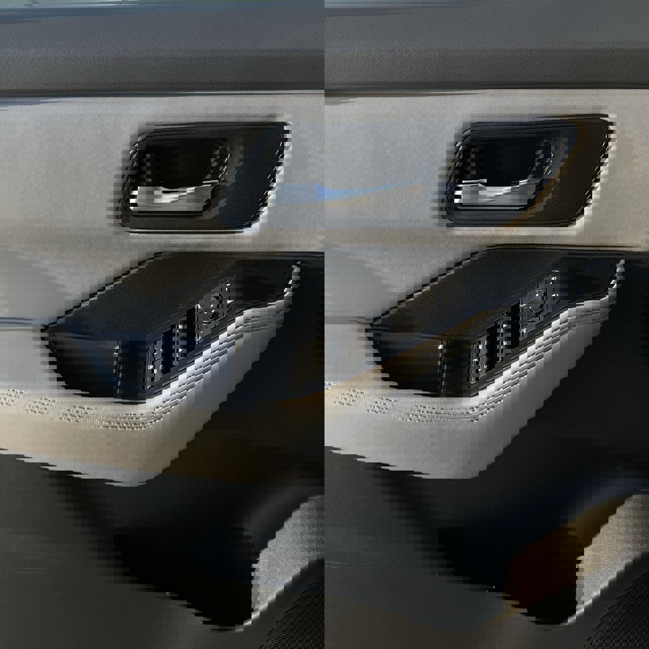 Used 2025 Nissan Rogue SV image 20