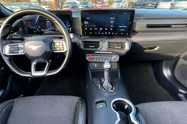Used 2024 Ford Mustang Convertible image 18