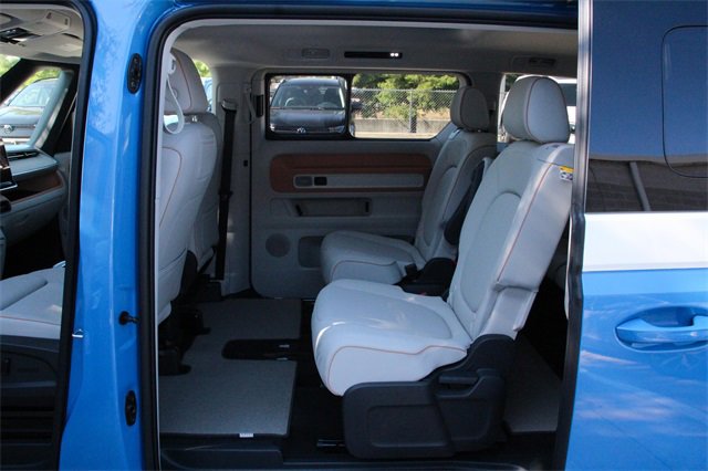 New 2025 Volkswagen ID. Buzz Pro S Plus image 15