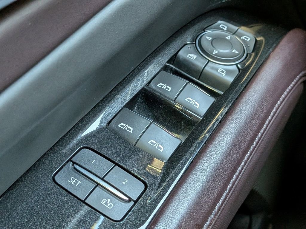Used 2021 Cadillac Escalade ESV Sport Platinum image 29