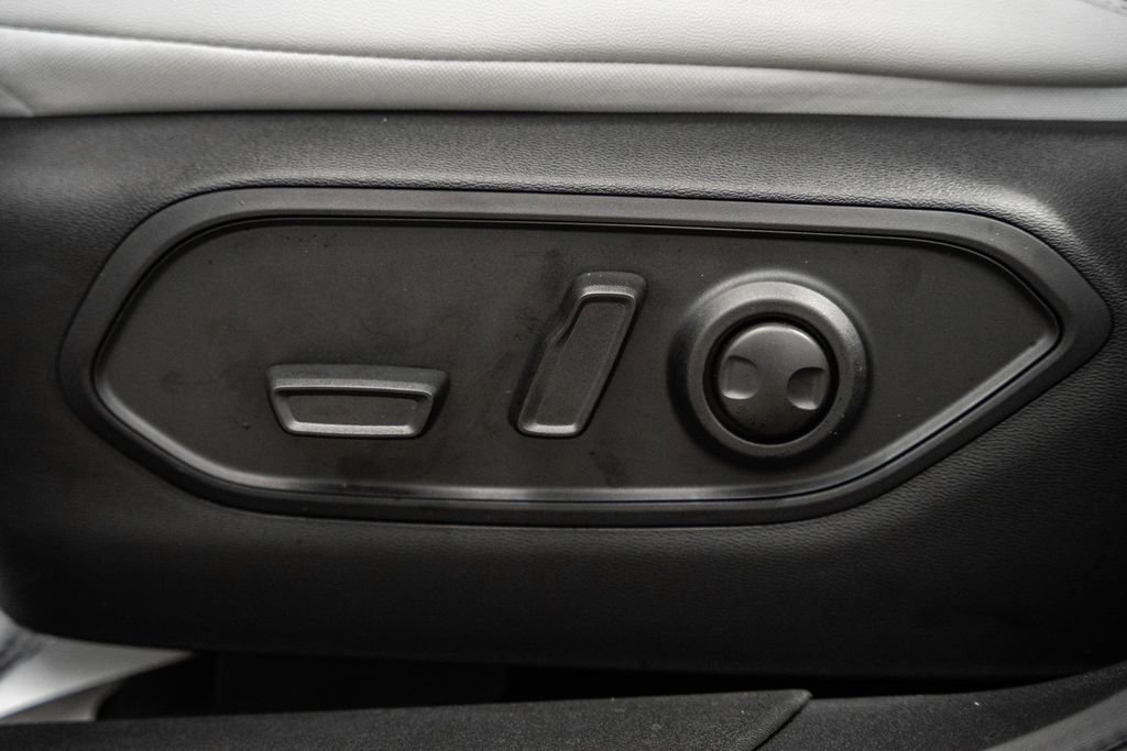 New 2026 Jeep Cherokee Overland w/ Advanced Pro Tech Group image 39