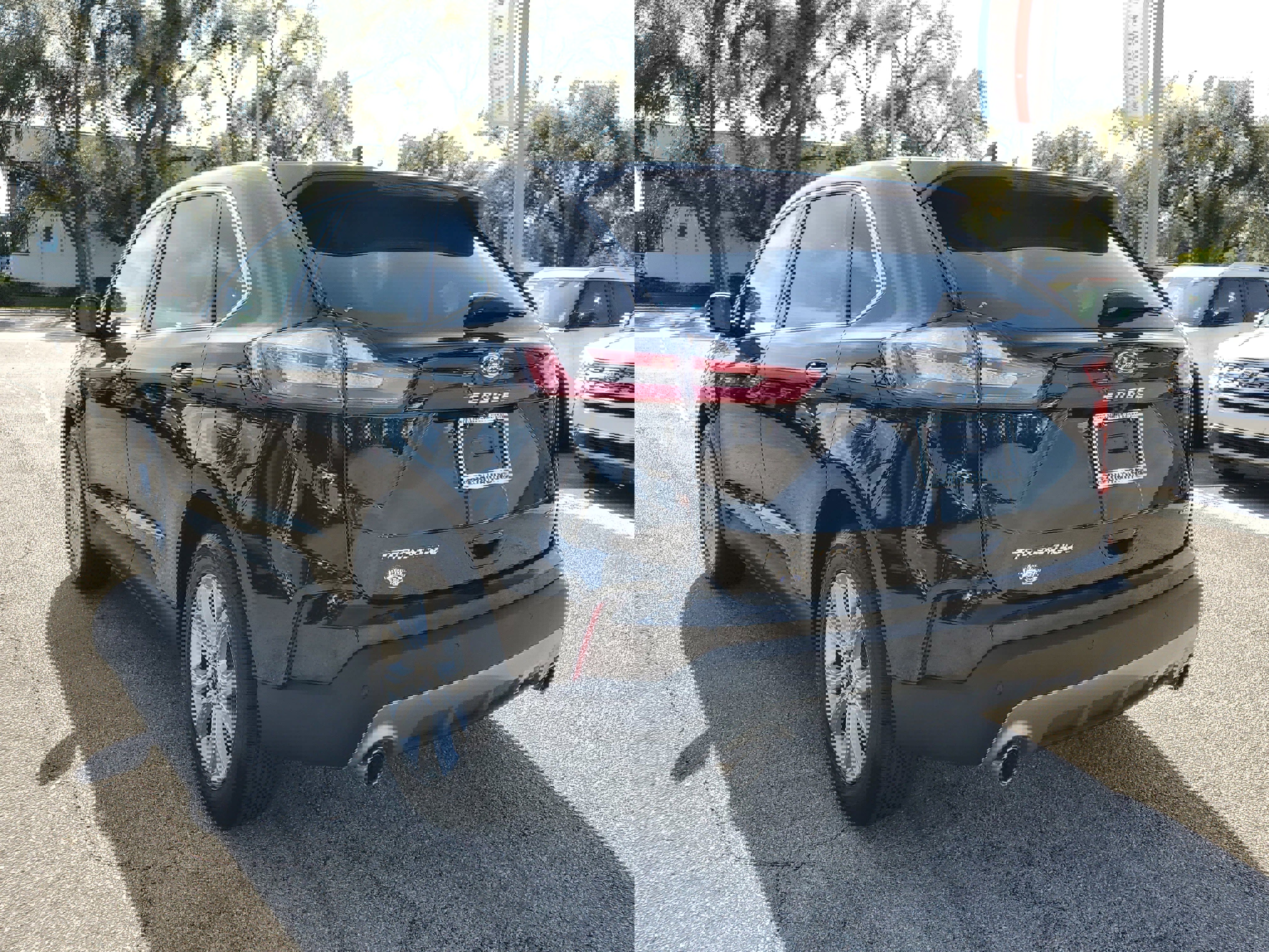 Certified 2024 Ford Edge Titanium image 7
