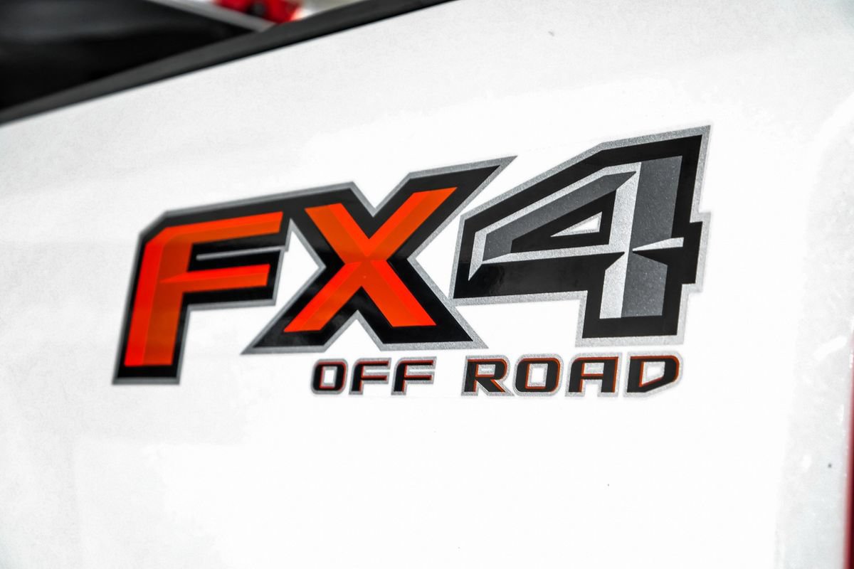 Used 2022 Ford F250 Platinum w/ FX4 Off-Road Package AWD/4WD image 47