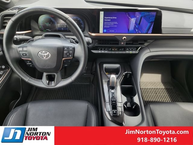 Used 2025 Toyota Crown Signia w/ Advanced Technology Package AWD/4WD image 27